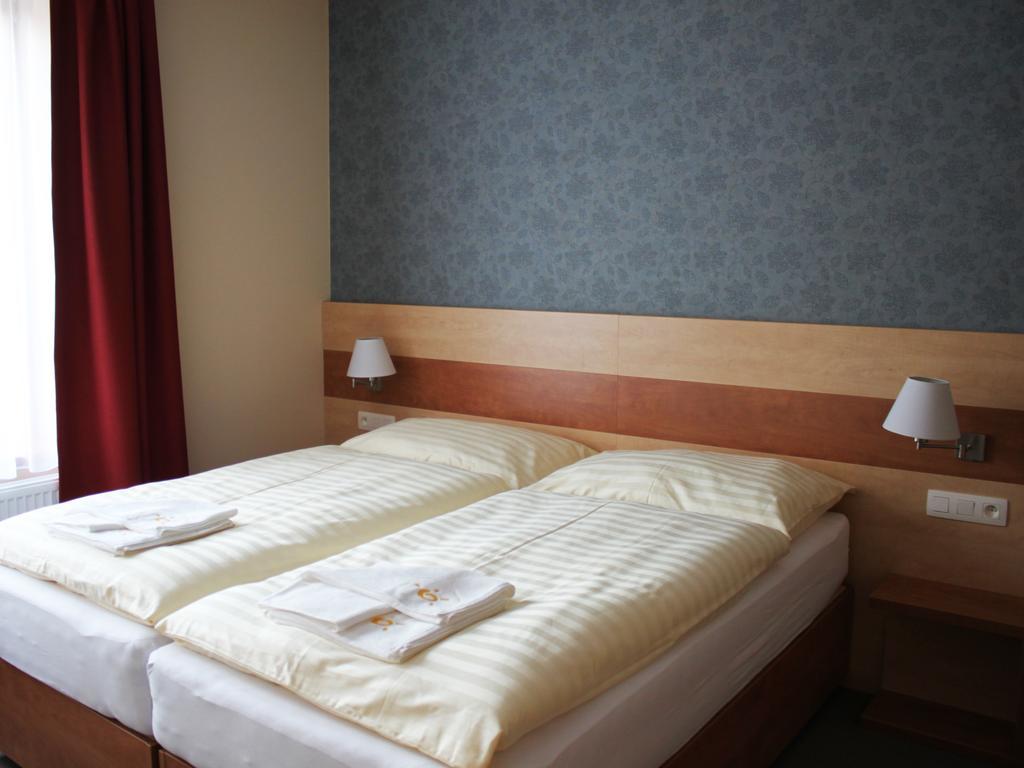Hotel Toc Lipova Lazne Ngoại thất bức ảnh